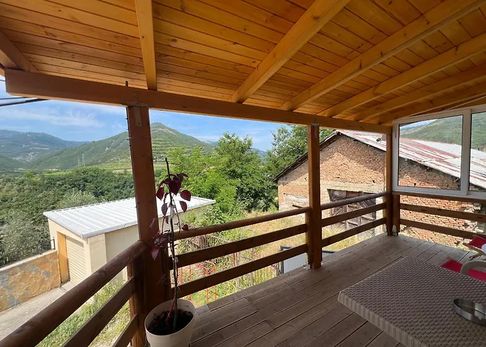 Canyon\'S House
